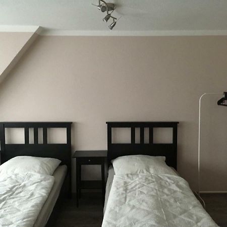 Gasthaus Kaiserhof, Zimmer & Appartament Butjadingen Extérieur photo